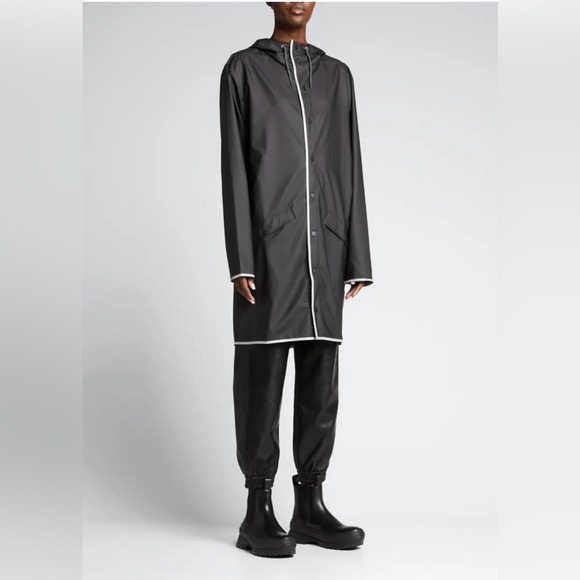 RAINS NWT Men’s Black long reflective Rain coat, size LG. pockets. Arm Venting - Picture 2 of 11